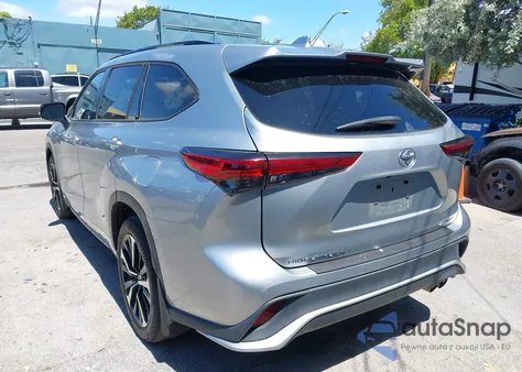 2021 Toyota Highlander Xse z USA, uszkodzony, nr VIN 5TDLZRBH2MS113445